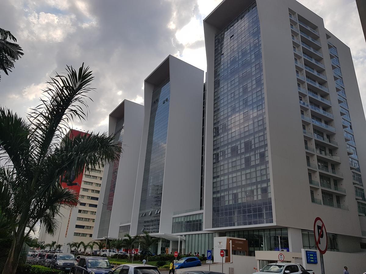 Melia Maputo Sky Hotel Exterior photo